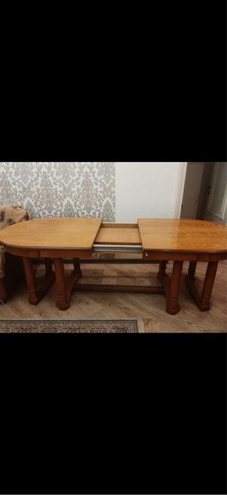 Стол деревянный