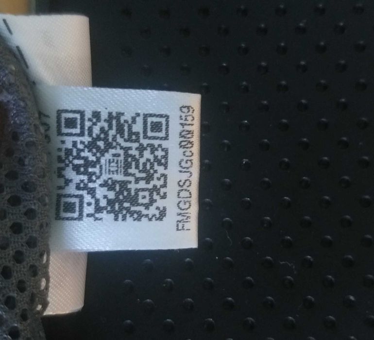 Adidas къси панталони размер M