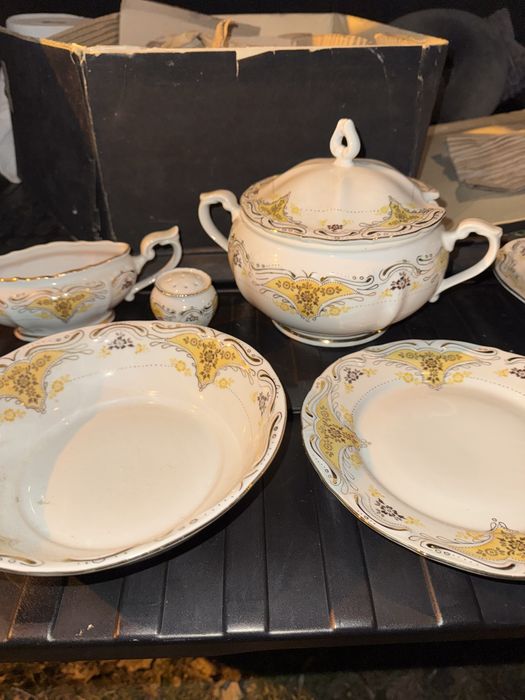 Пълен сервиз златна Изида