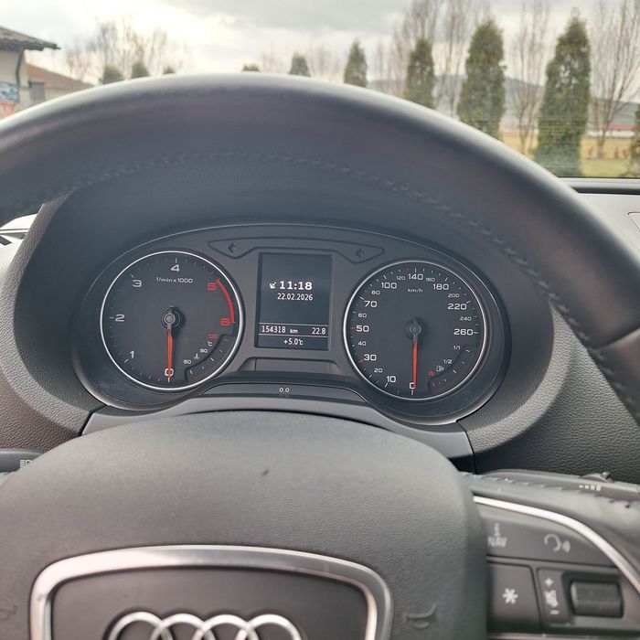 Audi a3 limuzina