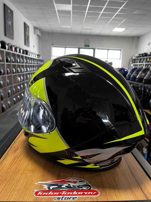 Мото каска AIROH VALOR SAM Yellow,размер XXL 63-64,добро състояние