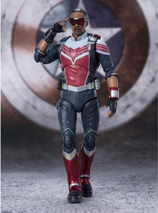THE FALCON Bandai figure marvel