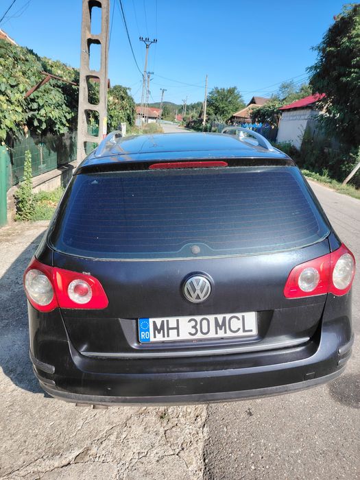 Vând Volskwagen Passat B6