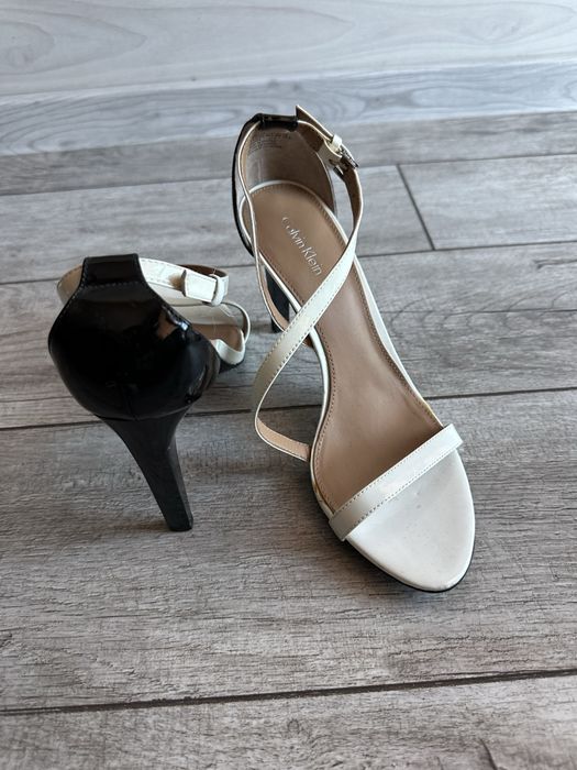 Calvin Klein оригинални страхотни обувки/сандали