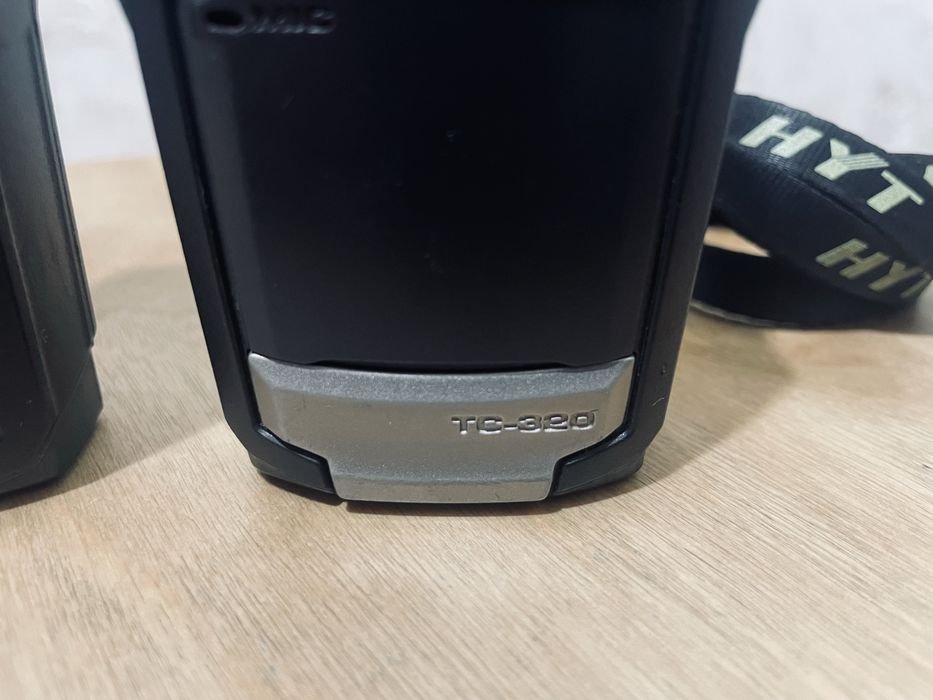 Продам рации Hyter