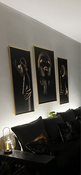 Три картини сс подарък възглавнички със същия мотив