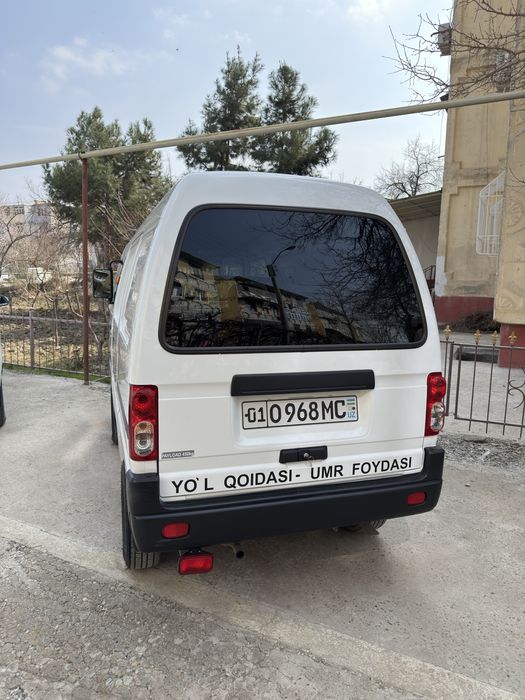 Дамас Ван продается