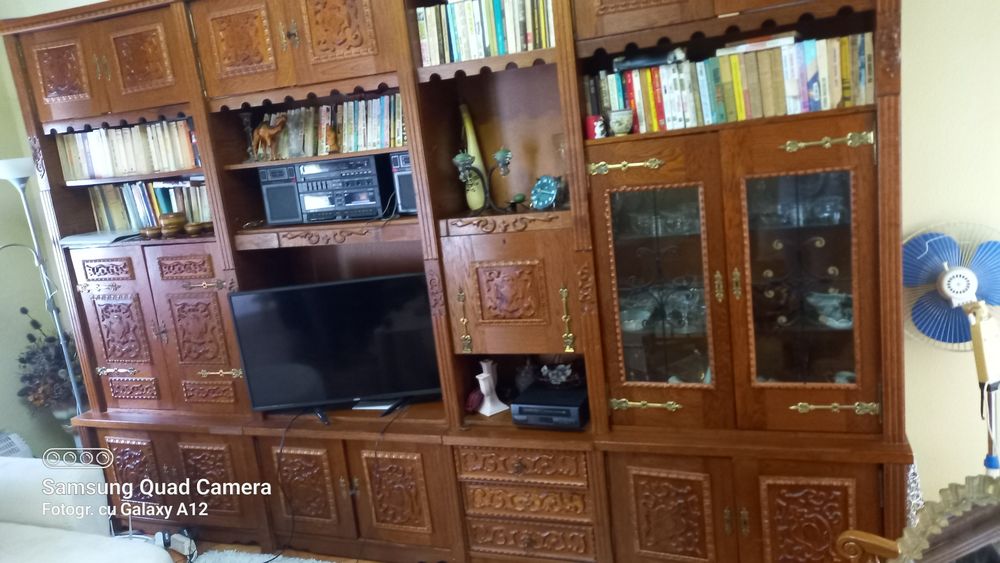 Bibliotecă stejar