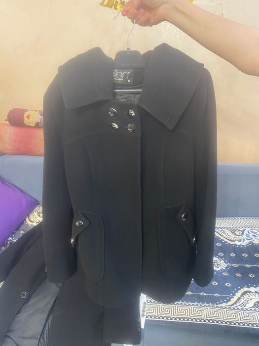 Продам женское пальто