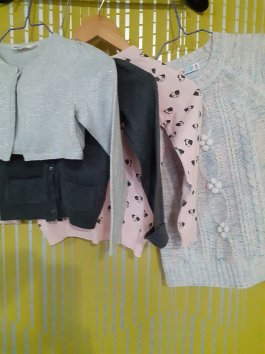 Кофточки, безрукавка для девочки