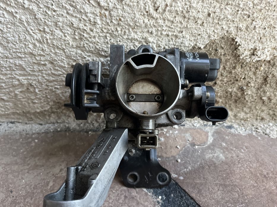 Дросова клапа на Рено Клио 1999 1.2