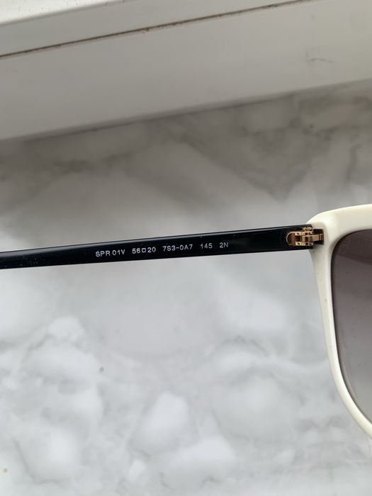 Солнцезащитные очки PRADA