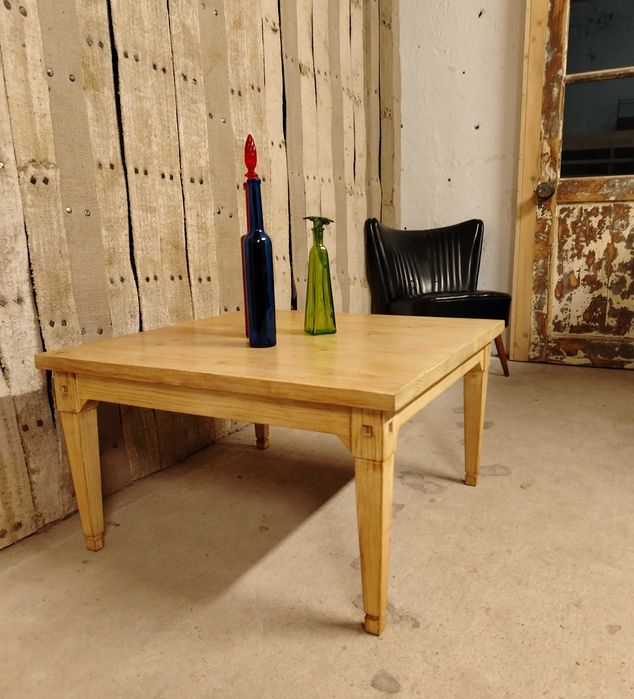 Masuta veche designer ANNA FLOTOTTO, stil Mid Century, din lemn masiv