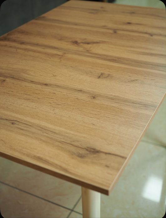Продам кухонный стол