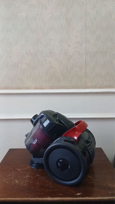 Пылесос Blackton VC1403C