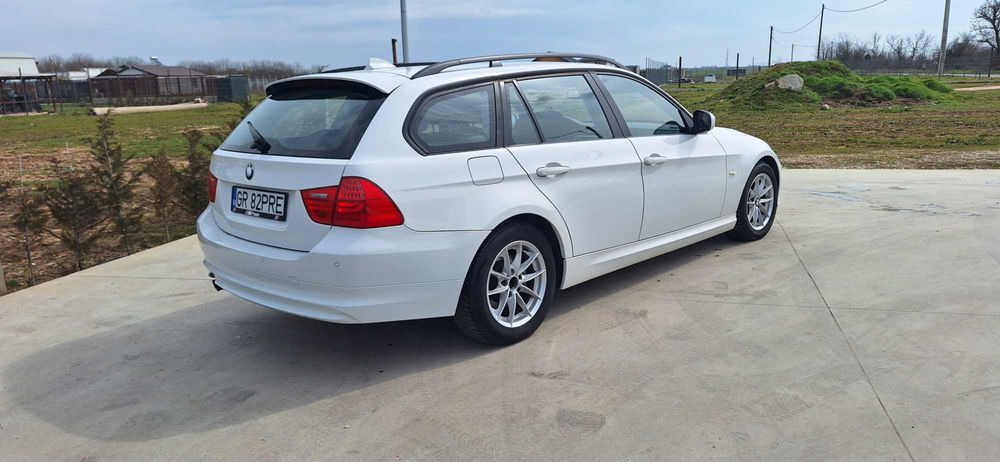 Masina BMW 320 ...
