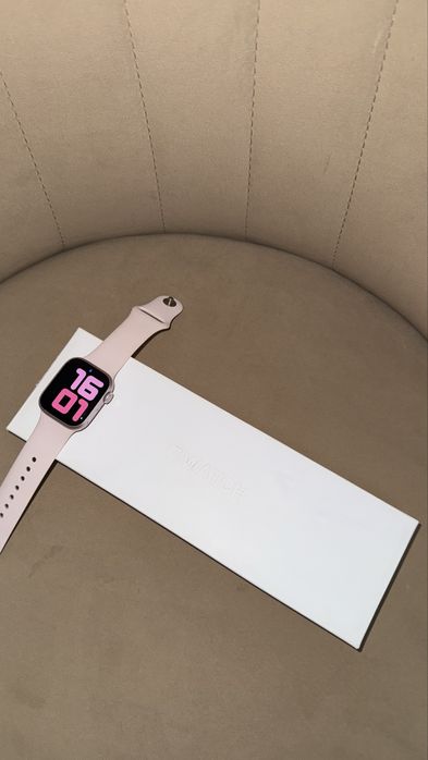 Продаю Apple Watch 9 series 41mm