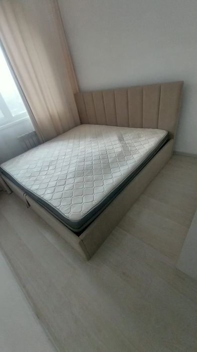 Спальный кровать