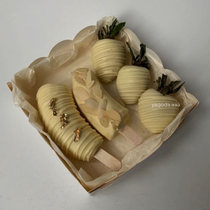 Клубника в шоколаде есть red