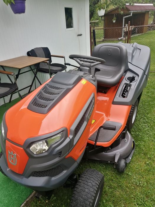 Tractoras gazon husqvarna TC 242 T 764 cc. Stare Impecabilă!