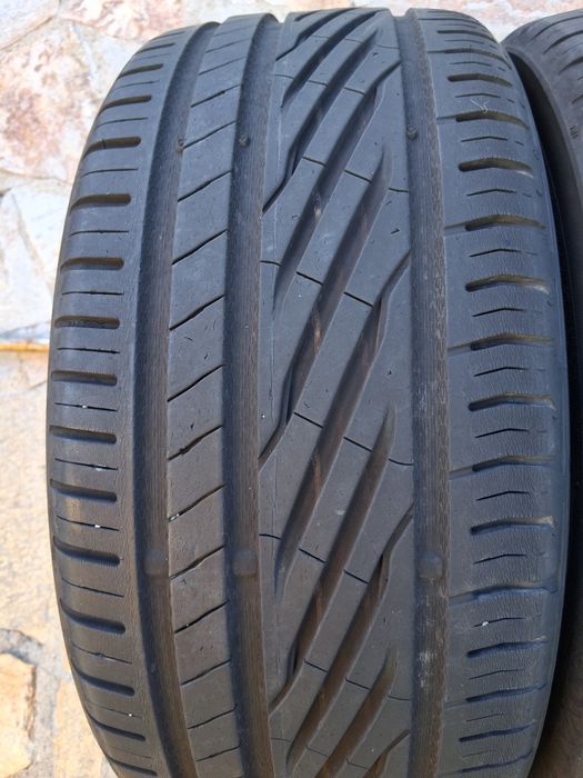 215 40 17 UNIROYAL