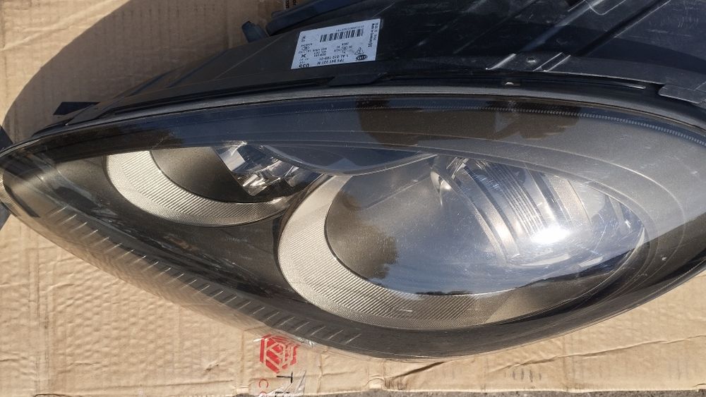 Ляв фар за Порше Кайен/ Porsche Cayenne