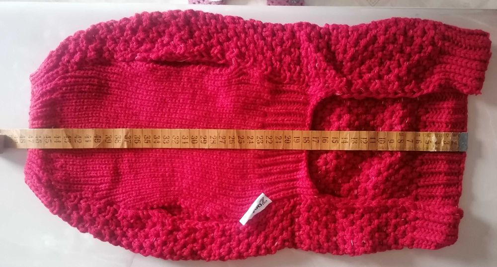 Hăinuțe tricotate pentru catei