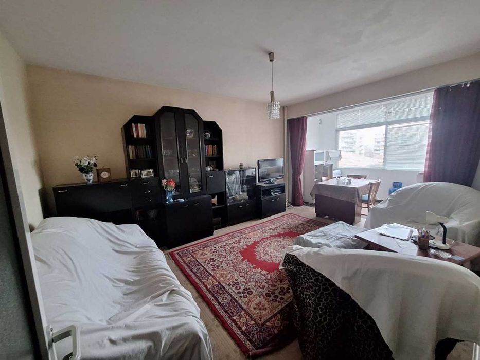 Двустаен апартамент в Кючук Париж