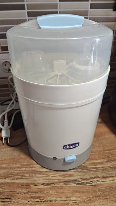 Sterilizator biberoane Chicco