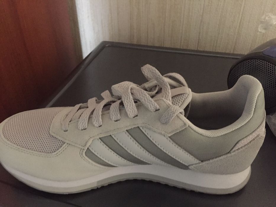 Кроссовки Adidas