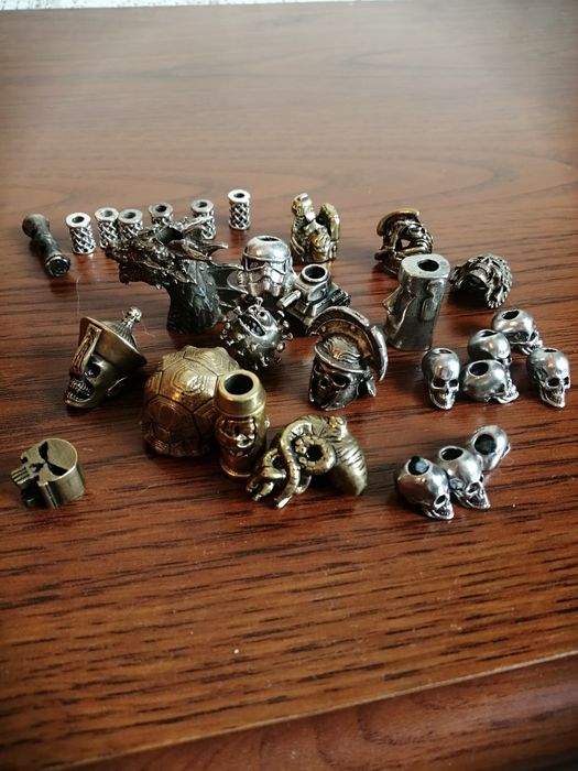 Украшения для темляка, брелков.