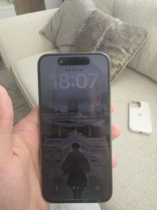Iphone 15 Pro MAX -> 256 GB 88 batareya