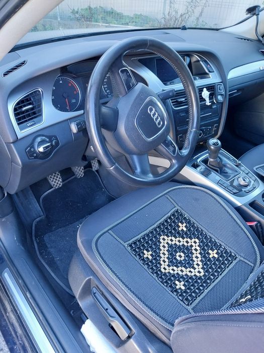 Vând Audi A4 model B8