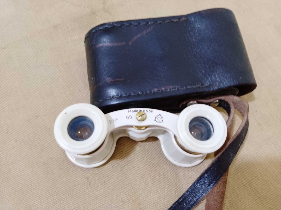 Бинокль театральный экспортный СССР
