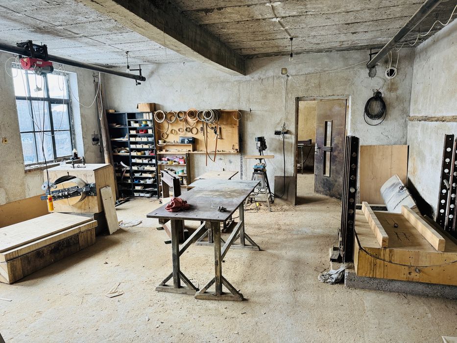 Дава се под наем Склад в с. Скутаре, Област Пловдив - 850 кв.м за 408 € - Снимка #4