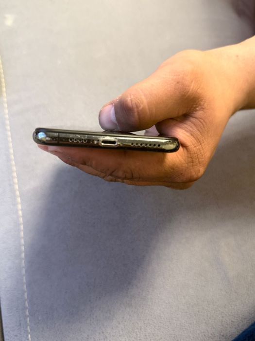 Айфон ХС МАКС продам иьи обмен