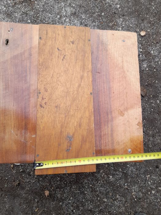 Столове,Холна маса,кутия и кутия с говорител и лампа за СОТ