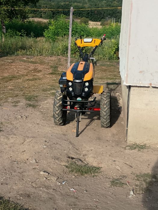 Vând motosapă progarden 18cp