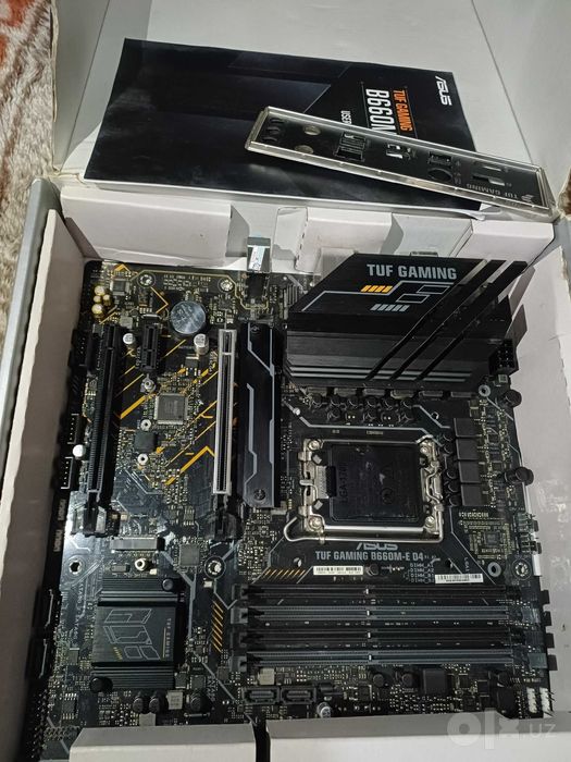 Материнская плата ASUS TUF GAMING B660M-E D4 (DDR4)