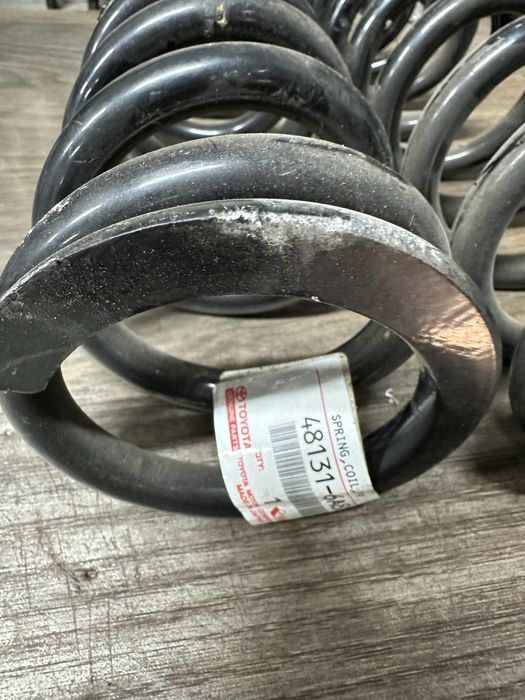 Пружины передние прадо 120