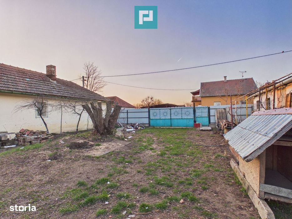 Casă din 2 corpuri cu 5 camere în  Lőkösháza