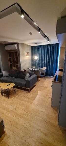 Двустаен апартамент в центъра на Бургас