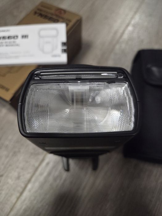 Vand Blitz speedlite Yongnuo YN560III universal ca nou