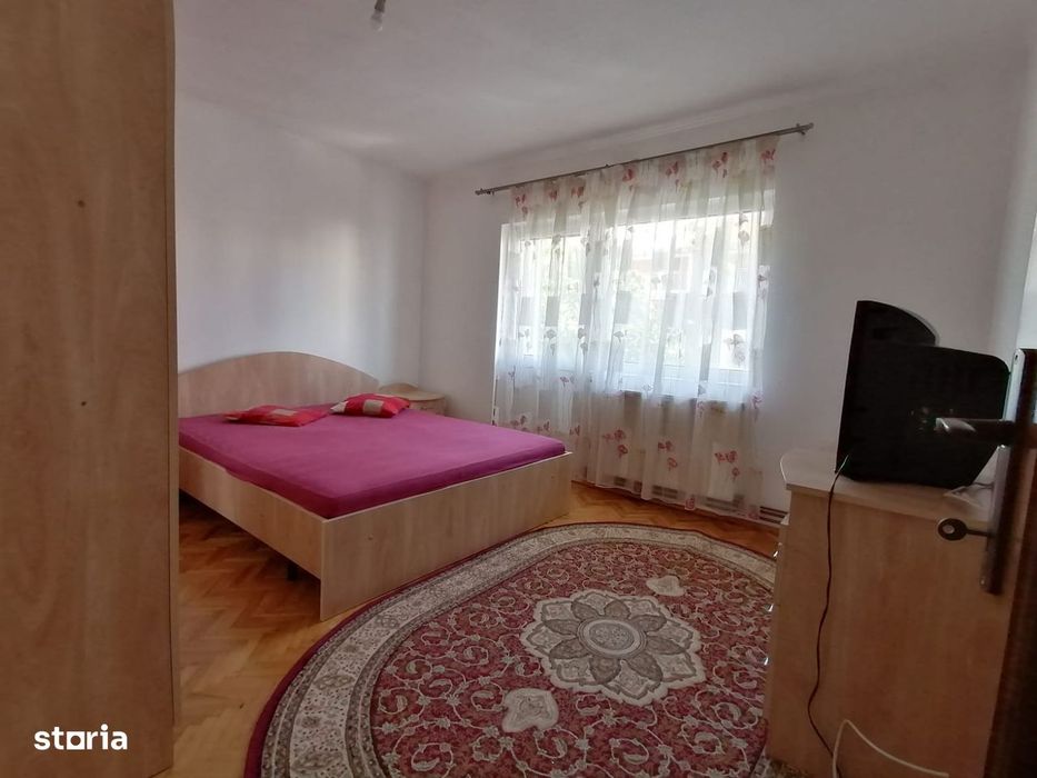 Apartament 3 camere, etaj 2, Jocului