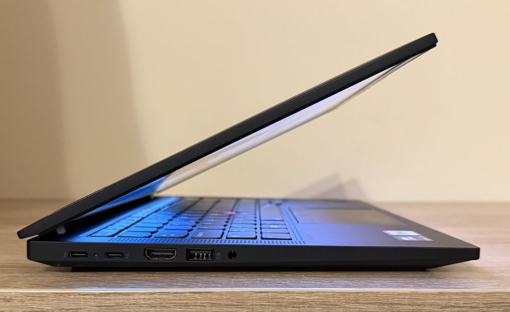 Lenovo Thinkpad T14 Gen5 Ultra 5 125U 512GB 16GB ! Touch CA NOU !