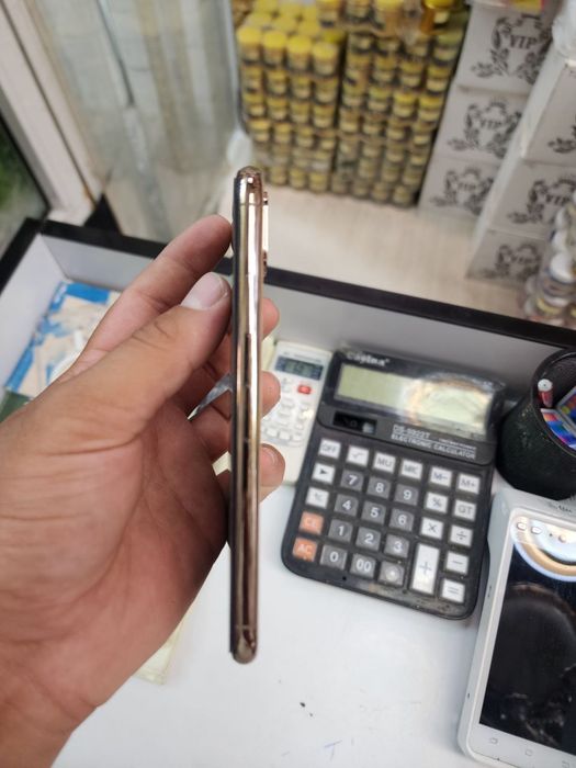 Iphone 256gb karopka bor