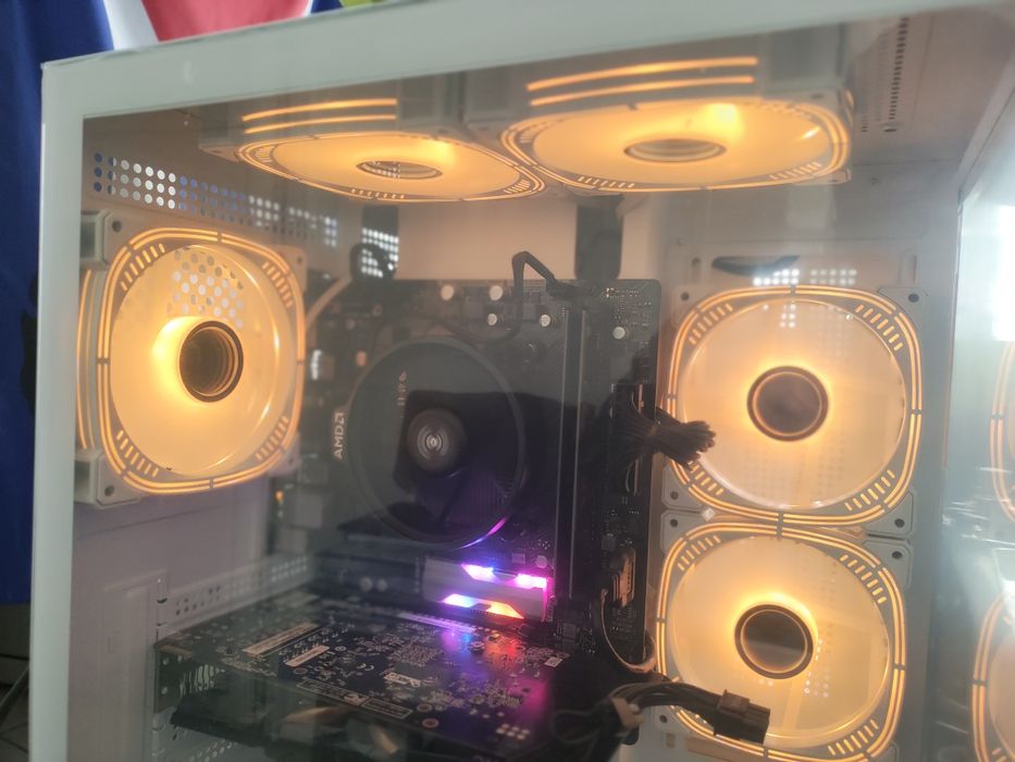 Vand calculator nou AMD Ryzen 7 5700