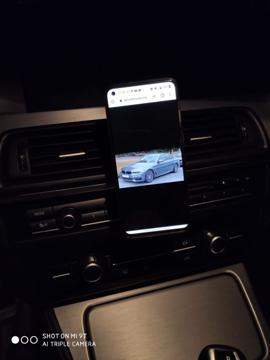 Suport magnetic pt telefon dedicat BMW seria 5