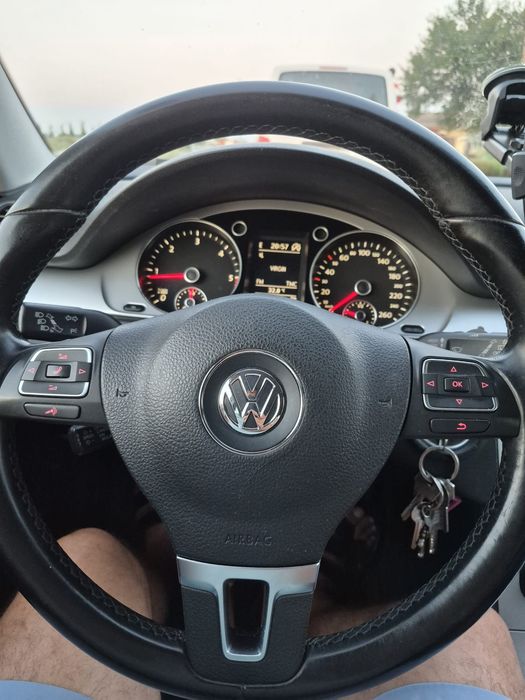Vand Vw passat combi 1.6 tdi an 2011