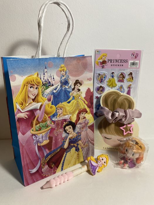 Подарочный набор для девочек с принцессами